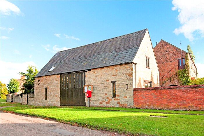 2 Bedroom Barn Conversion To Rent In Honington, Shipston-on-Stour, Warwickshire, CV36