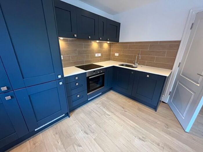 2 Bedroom Flat To Rent In Knyveton Road, Bournemouth, BH1