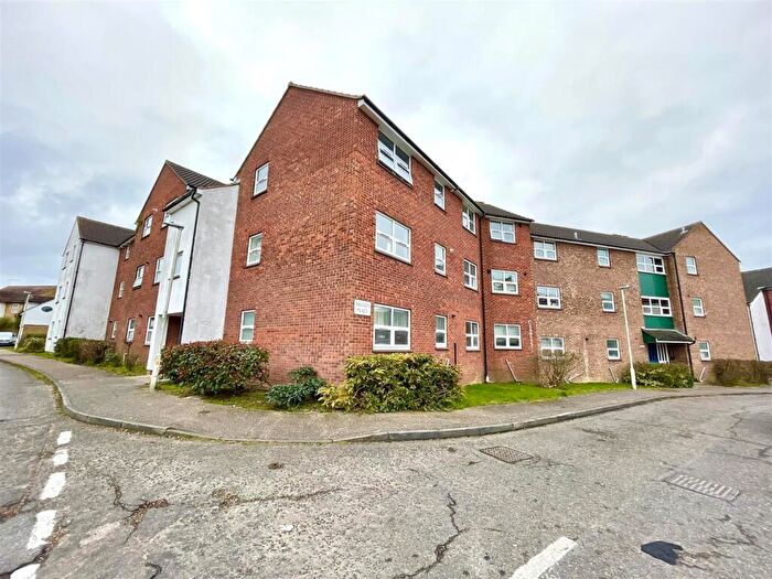 1 Bedroom Flat To Rent In Nelson Place, South Woodham Ferrers, CM3