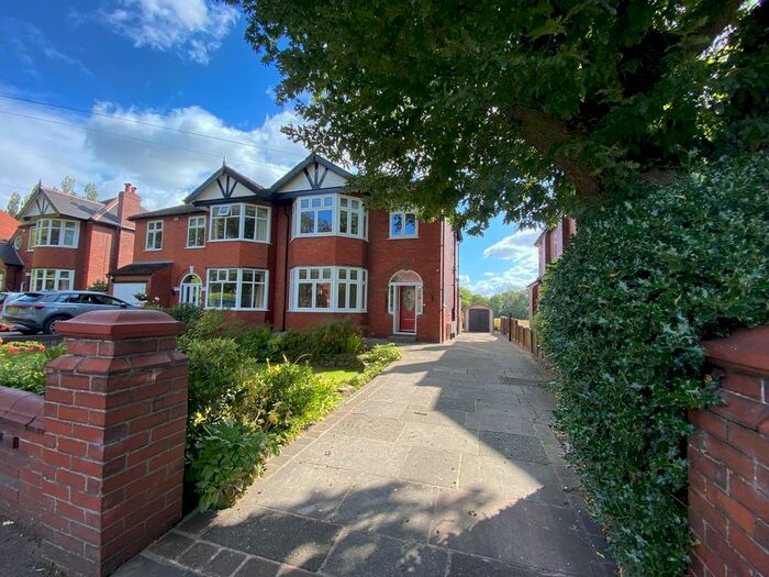 3 Bedroom Semi-Detached House To Rent In Crossfield Drive, Worsley, M28