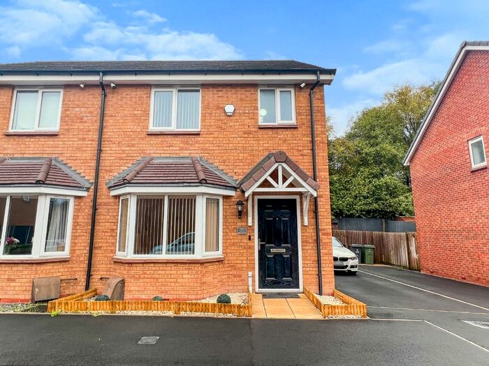 Houses for sale & to rent in WS2 8JG, Green Lane, Birchills Leamore Walsall