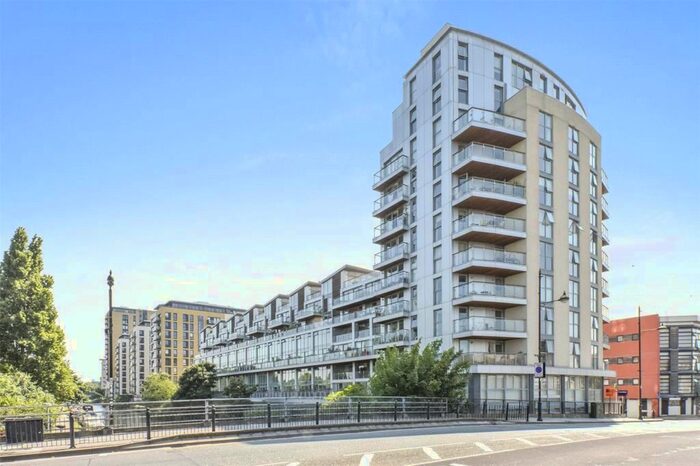 2 Bedroom Flat To Rent In Palmers Road, Bethnal Green, E2