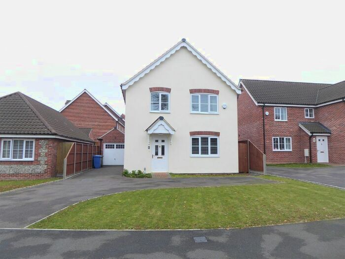 4 Bedroom Detached House To Rent In Tubby Walk, Lowestoft, NR32