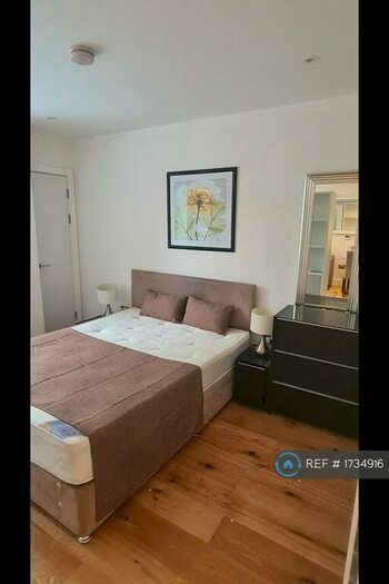 Studio To Rent In Riverdale House, London, SE13