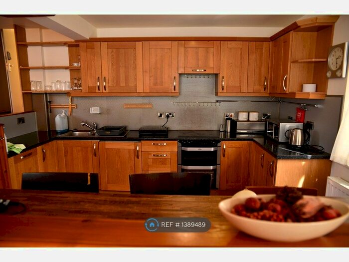 2 Bedroom Terraced House To Rent In Broad Street, Knighton, LD7