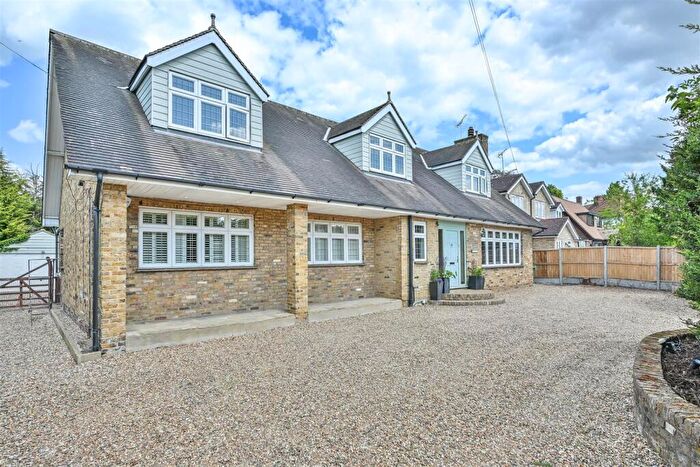6 Bedroom Detached House For Sale In **Signature Home** Brook Road, Brentwood, CM14