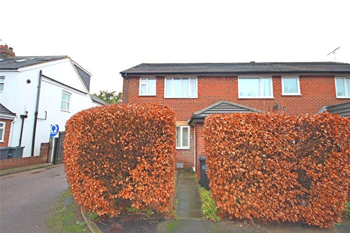 1 Bedroom Flat For Sale In Alder Crescent, Luton, LU3
