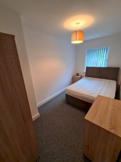 2 Bedroom Property To Rent In Peter Street, Waun Wen, Swansea, SA1