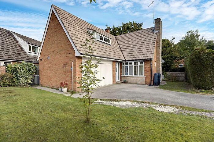 3 Bedroom Detached House For Sale In Woodlands Drive, Goostrey, CW4