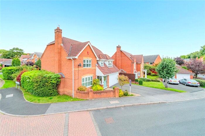 4 Bedroom Detached House For Sale In Collett Way, Priorslee, Telford, Shropshire, TF2