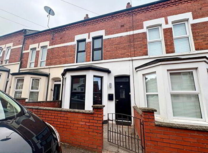 3 Bedroom Terrace House To Rent In Cheviot Avenue, Belfast, BT4