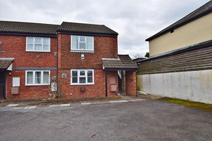 1 Bedroom Property For Sale In New Road, Princes Risborough, HP27