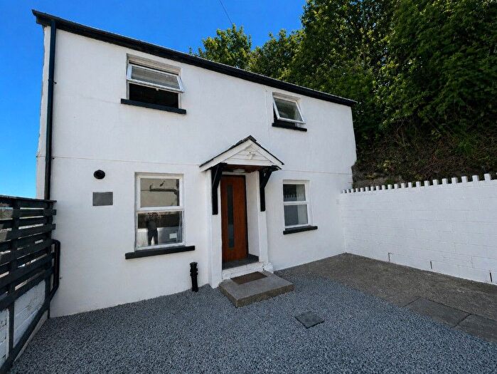 2 Bedroom Semi-Detached House To Rent In Cwmbath Rd, Swansea, SA6