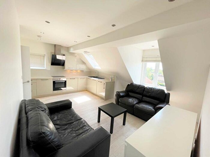 2 Bedroom Apartment To Rent In Whitstable Road, Canterbury, CT2