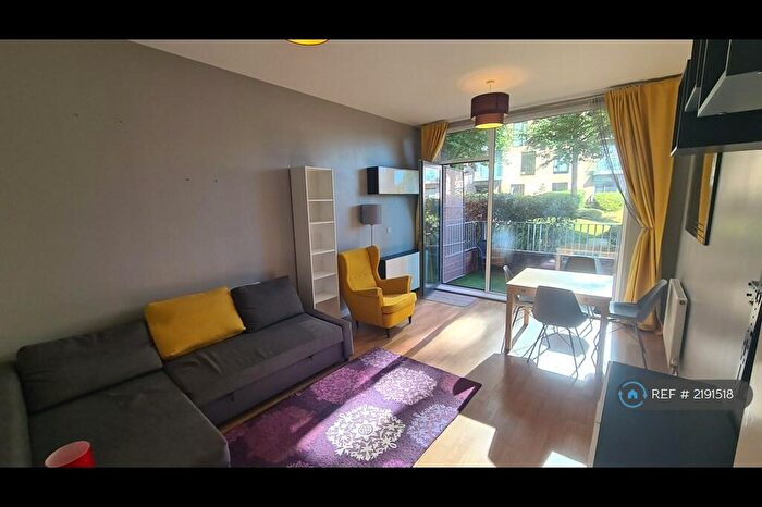 2 Bedroom Flat To Rent In Aqua Apartments, London, N4