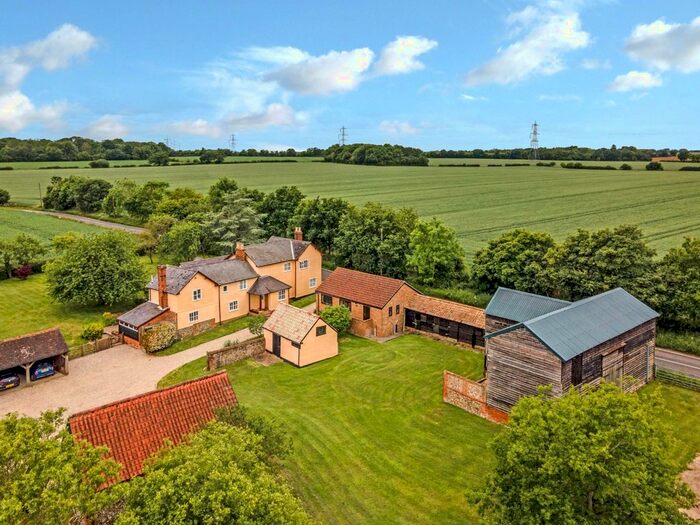 4 Bedroom Detached House For Sale In Thaxted Road, Little Sampford, Saffron Walden, CB10