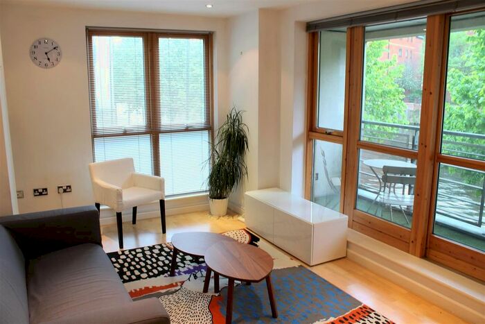 2 Bedroom Flat To Rent In Bowman Lane, Hunslet, Leeds, LS10