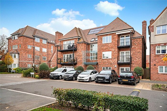 2 Bedroom Flat For Sale In Henry Darlot Drive, Millbrook Park, Mill Hill, London, NW7