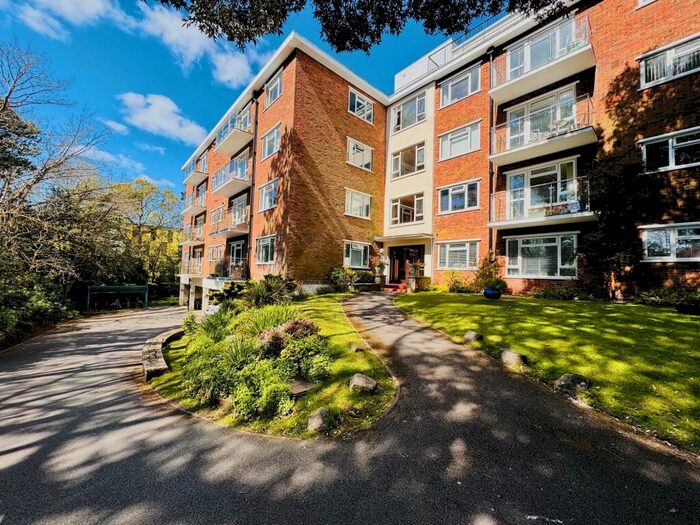 2 Bedroom Flat To Rent In The Chantry, Madeira Road, Bournemouth, BH1
