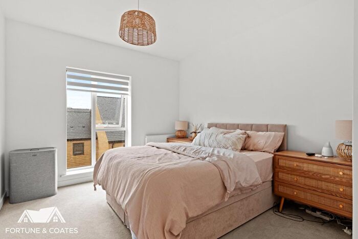 2 Bedroom Flat For Sale In Dealings Road, Newhall, Harlow, CM17