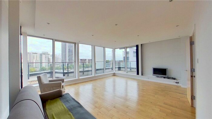 3 Bedroom Flat To Rent In Boardwalk Place, London, E14