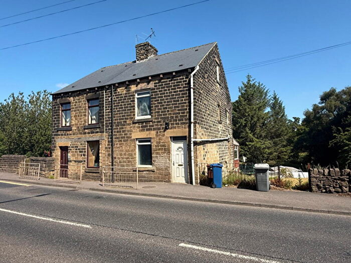 3 Bedroom Semi-Detached House For Sale In Thurlstone Road, Penistone, S36