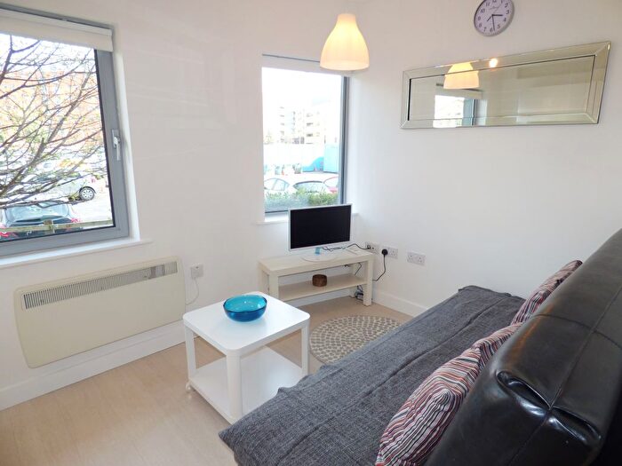 Studio To Rent In Manor Mills, Leeds, LS11