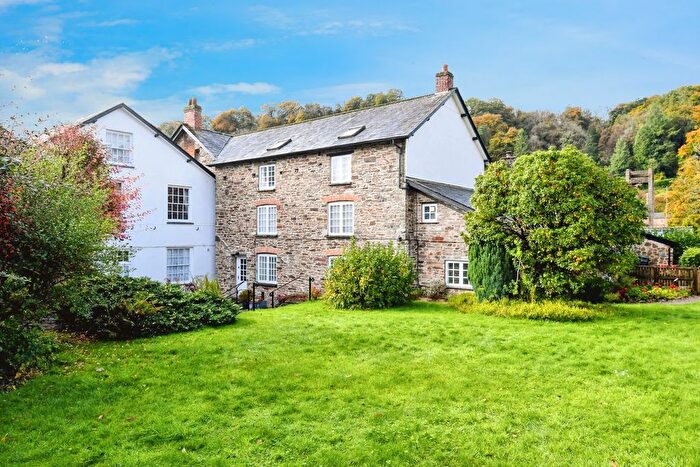7 Bedroom Terraced House For Sale In High Street, Dulverton, TA22