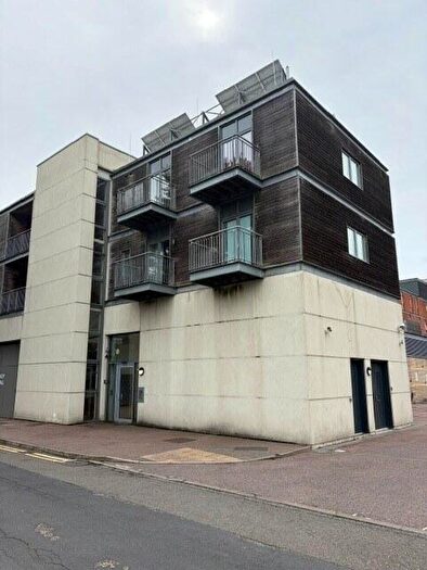 1 Bedroom Flat To Rent In Goldlay Avenue, CM2