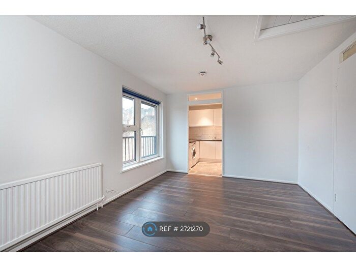 1 Bedroom Flat To Rent In Tessa Sanderson Place, London, SW8