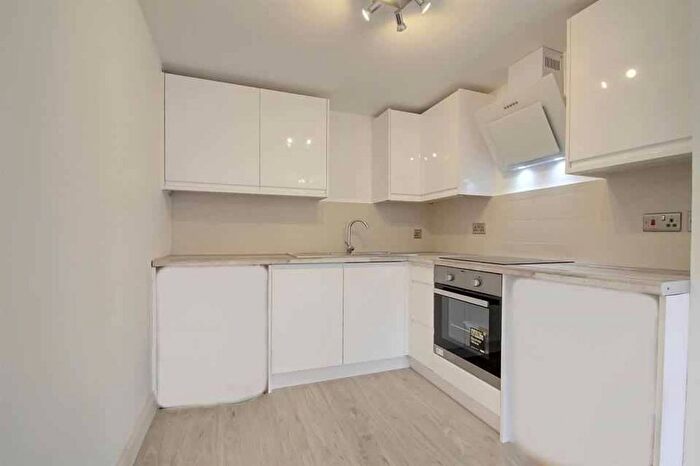 1 Bedroom Flat To Rent In Eleanor Way, Geddington Court Eleanor Way, EN8