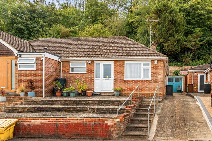 2 Bedroom Semi-Detached Bungalow For Sale In Renovation Opportunity | Spacious Bedroom Bungalow | Garage, Parking & Woodland-Backed Garden, ME2