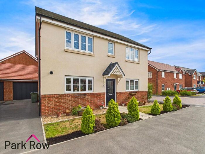 4 Bedroom Detached House For Sale In Ringlet Way, Sherburn In Elmet, Leeds, LS25