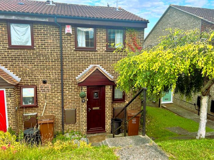 2 Bedroom End Of Terrace House To Rent In Heron Way, Chatham, Kent, ME5