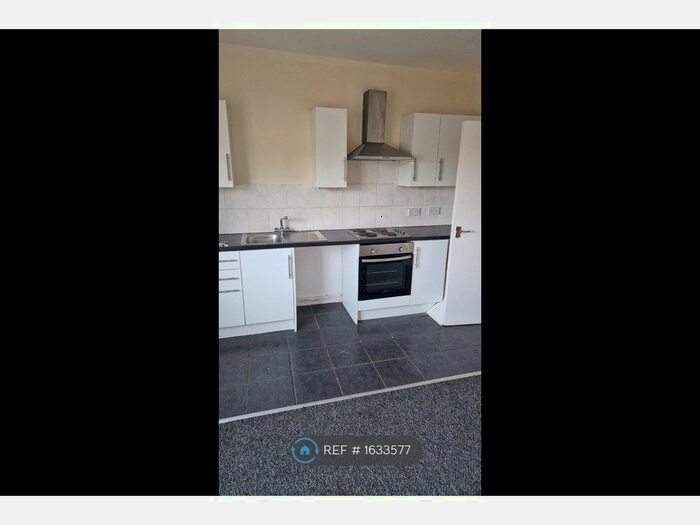 2 Bedroom Flat To Rent In Alexandra Road, Grimsby, DN31