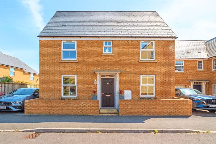 3 Bedroom Detached House For Sale In Great Mead, Yeovil, BA21