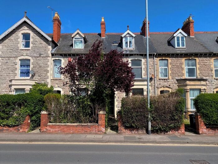 1 Bedroom Flat To Rent In Priorswood Road, Taunton, TA2