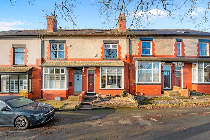 4 Bedroom Terraced House For Sale In Dene Bank, Bradshaw, Bolton, BL2