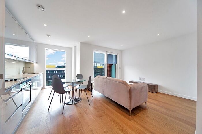 1 Bedroom Flat To Rent In Lismore Boulevard, Colindale Gardens, Colindale, London, NW9