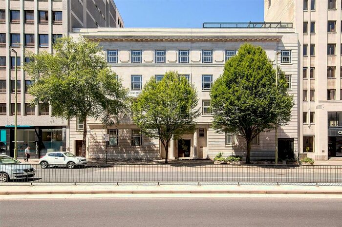 2 Bedroom Flat To Rent In Great Charles Street Queensway, Birmingham, West Midlands, B3