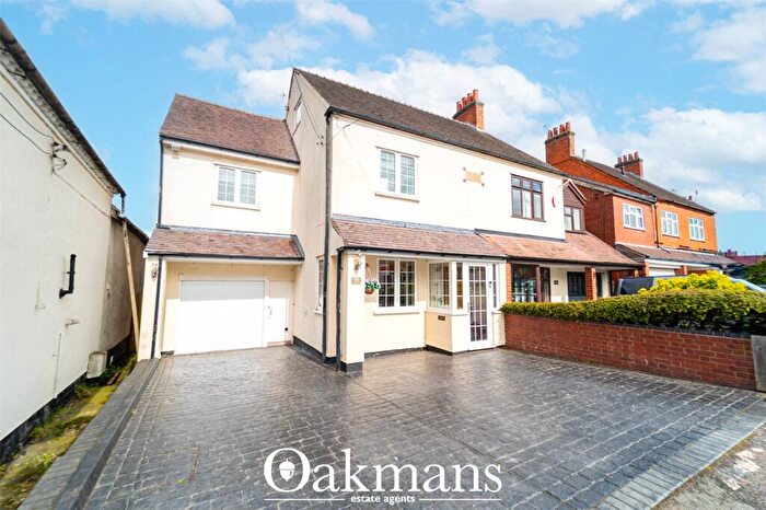 3 Bedroom Semi Detached House For Sale In Golden Cross Lane, Catshill, Bromsgrove, Worcestershire, B61