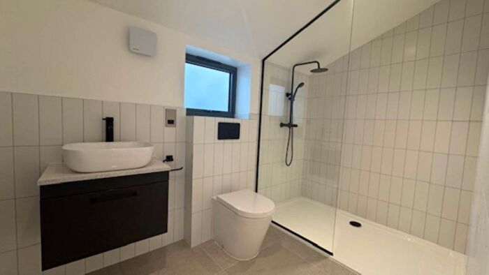 2 Bedroom Flat To Rent In Blackheath Road, London, SE10