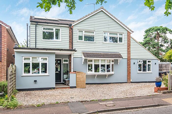 5 Bedroom Detached House For Sale In Tippendell Lane, Chiswell Green, St Albans, AL2