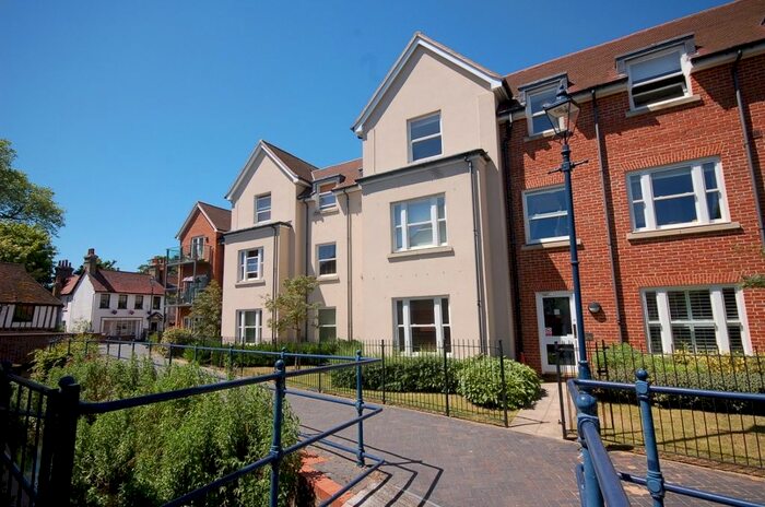 2 Bedroom Flat To Rent In Bridge Street, Hitchin, SG5