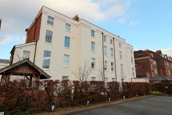 1 Bedroom Apartment To Rent In London Road, Reading, RG1