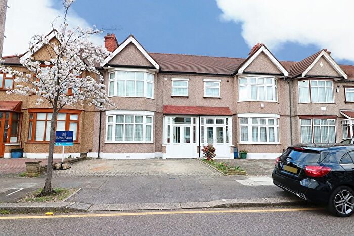 3 Bedroom Terraced House To Rent In Westminster Gardens, Ilford, Essex, IG6