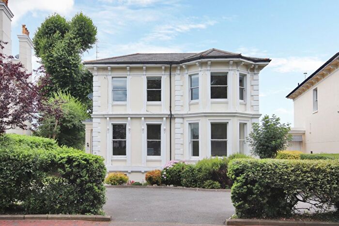 2 Bedroom Flat To Rent In Lansdowne Road, Tunbridge Wells, Kent, TN1