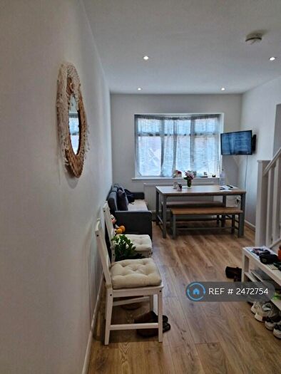 2 Bedroom Semi-Detached House To Rent In A, Ruislip Manor, HA4