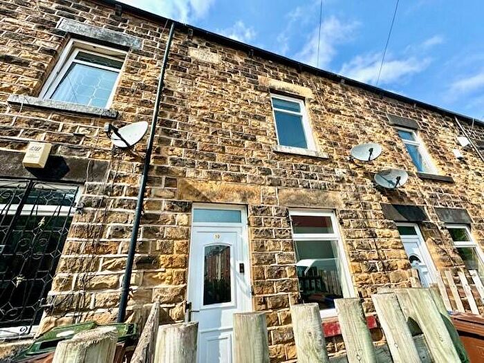 2 Bedroom Terraced House To Rent In Victor Terrace, Barnsley, S70