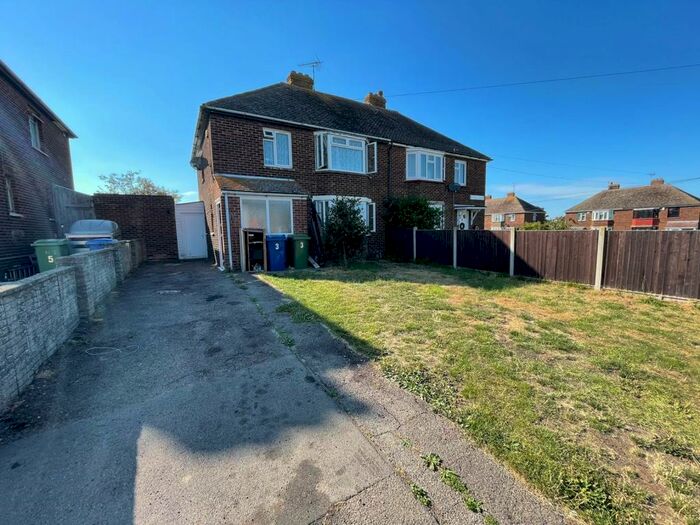 3 Bedroom House To Rent In Hillside Avenue, Queenborough, ME11